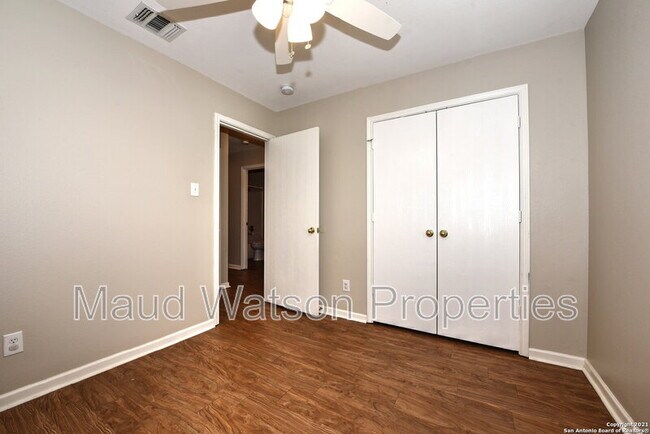 Foto del edificio - 10727 N Shaenridge