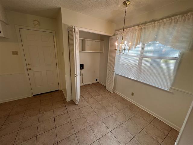 Building Photo - 2209 N Woods St