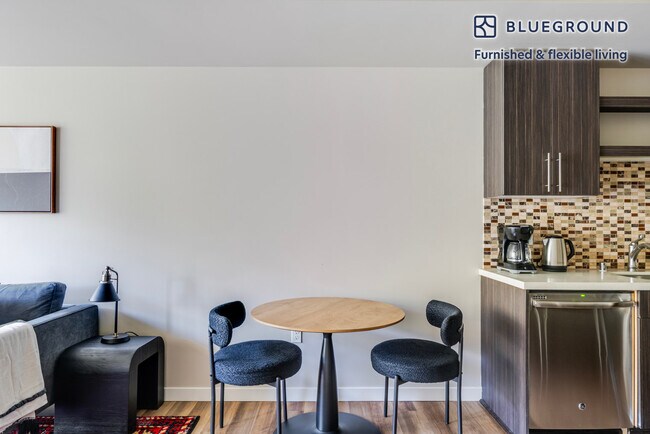 Foto del edificio - 101 Taylor Ave N