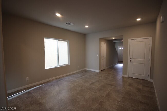 Building Photo - 8330 S Miller Ln