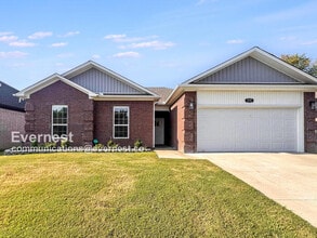 Building Photo - 919 Villa Vis Lp