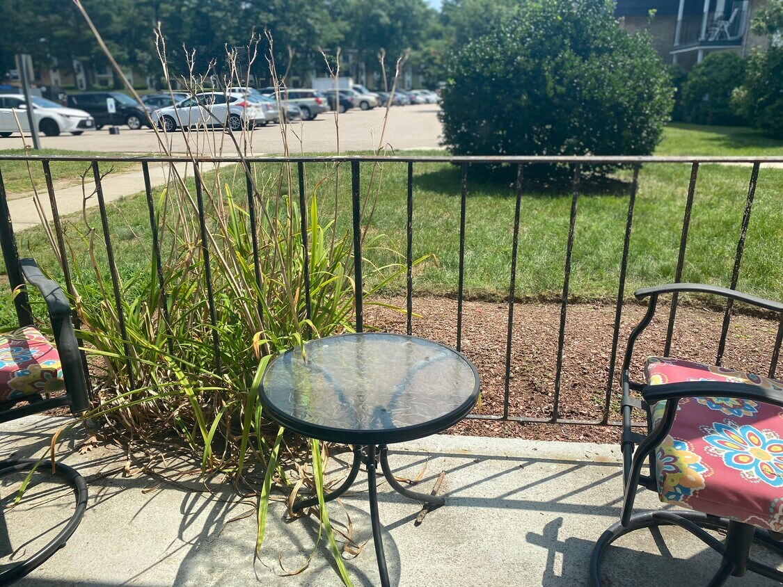 4 Shadowbrook Ln Unit 8, Milford, MA 01757 Condo for Rent in Milford, MA