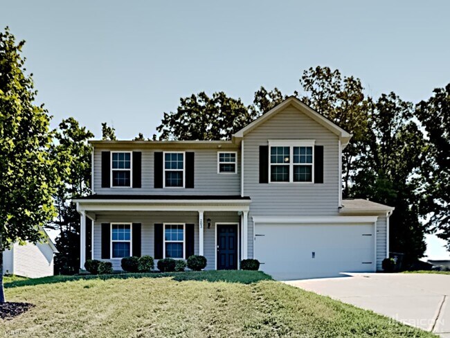 Building Photo - 203 Marcella Dr