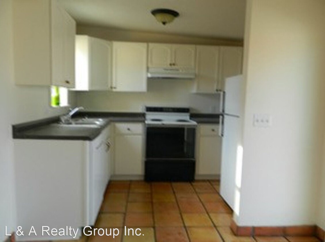 Building Photo - 1 br, 1 bath House - 1306 1/2 N West  St.