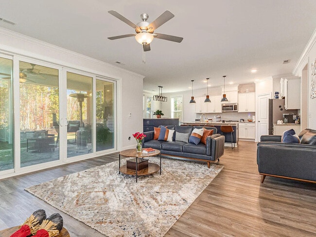 Building Photo - 300 W Amber Oak Dr