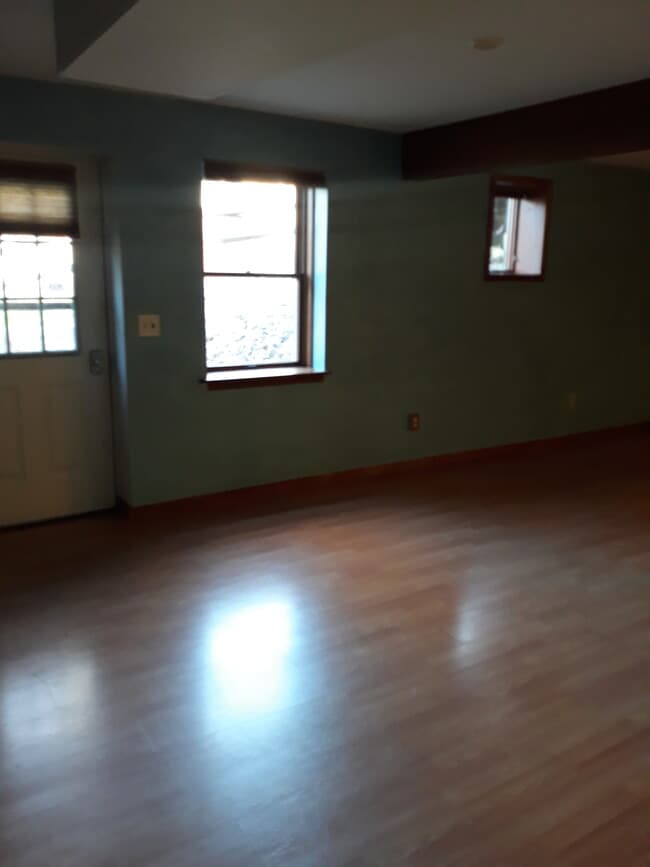 Living Rm - 30 Brouck Ferris Blvd