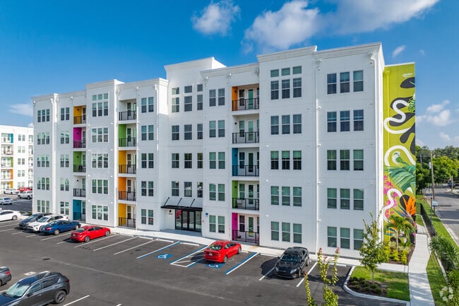 Building Photo - The Met