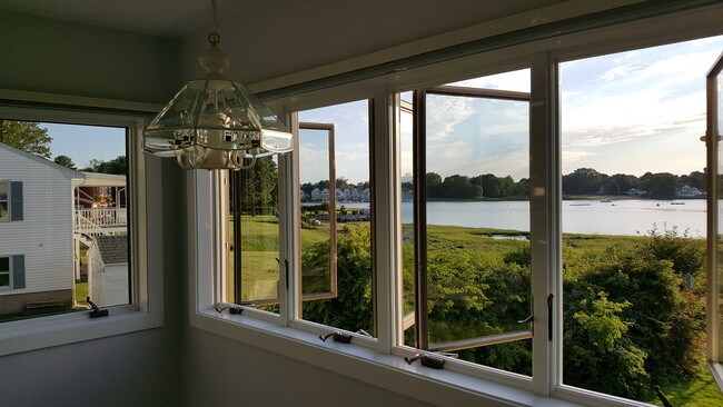 Foto del edificio - 33 Riverview Ave