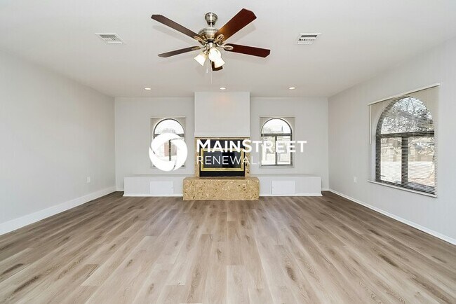 Foto del edificio - 3 Bedroom Pet-Friendly Home in TUCSON, AZ with Main Street Renewal