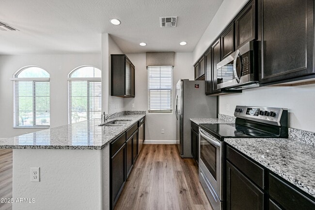 Building Photo - 240 W Juniper Ave