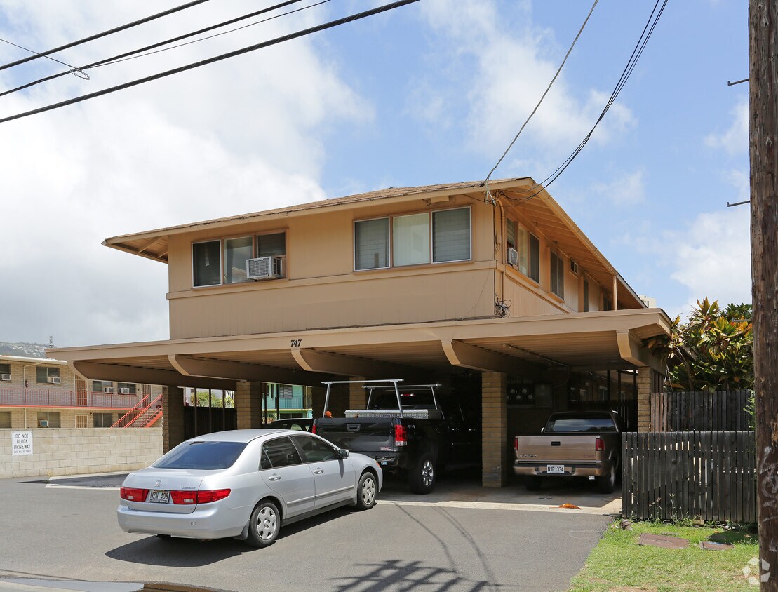 Building Photo - 747 Hausten St