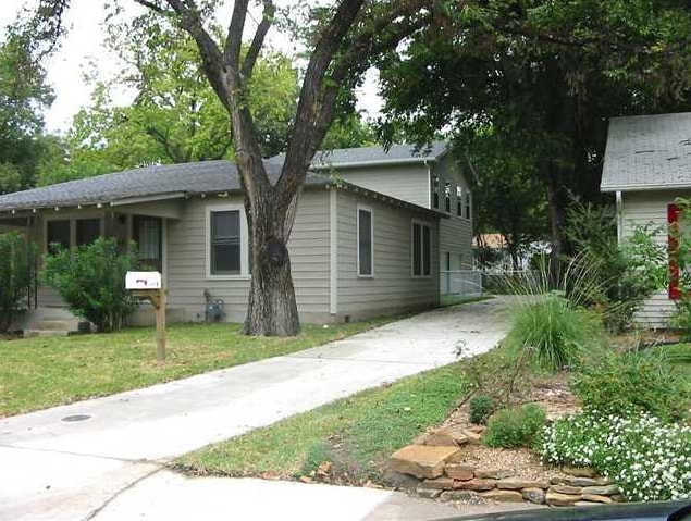 Foto del edificio - 1508 Karen Ave