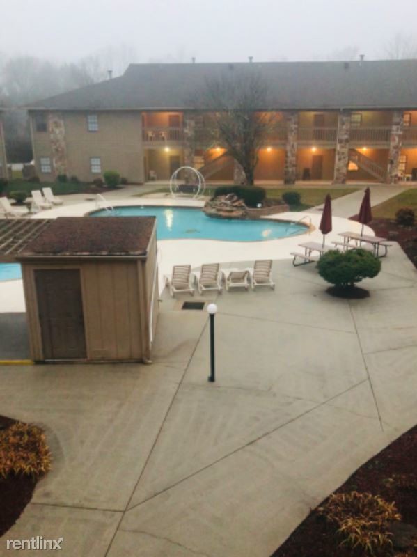 Foto del edificio - 1 br, 1 bath Apartment - 101 Gates Drive