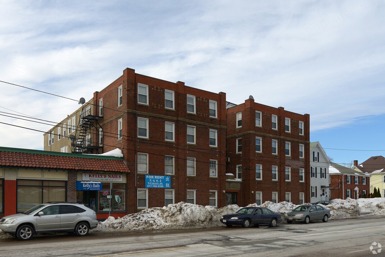 Foto principal - 285-301 Newport Ave