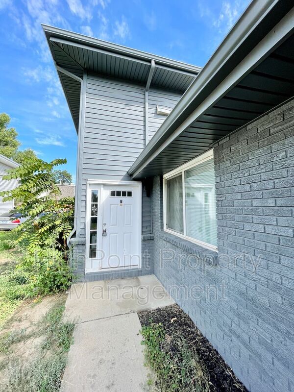 Primary Photo - 322 21st Ave