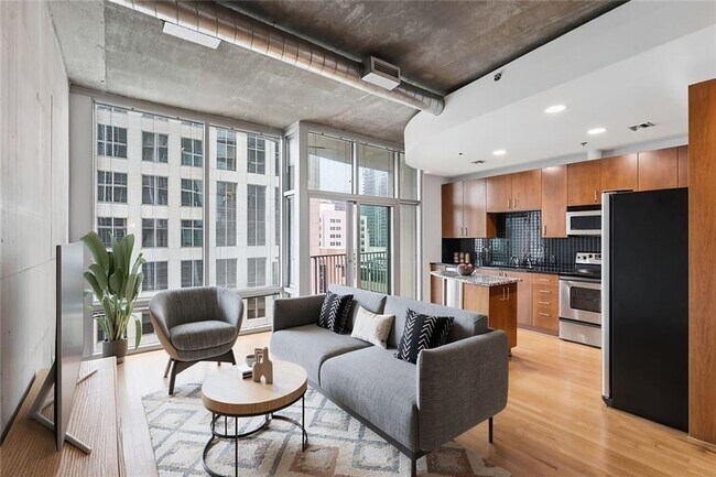 Foto del edificio - 943 Peachtree St NE