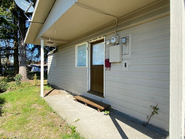 Building Photo - BT49-4