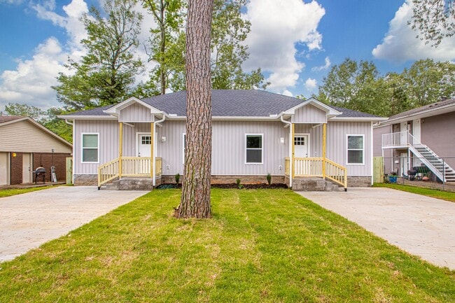 Foto del edificio - 5703 Valley Dr