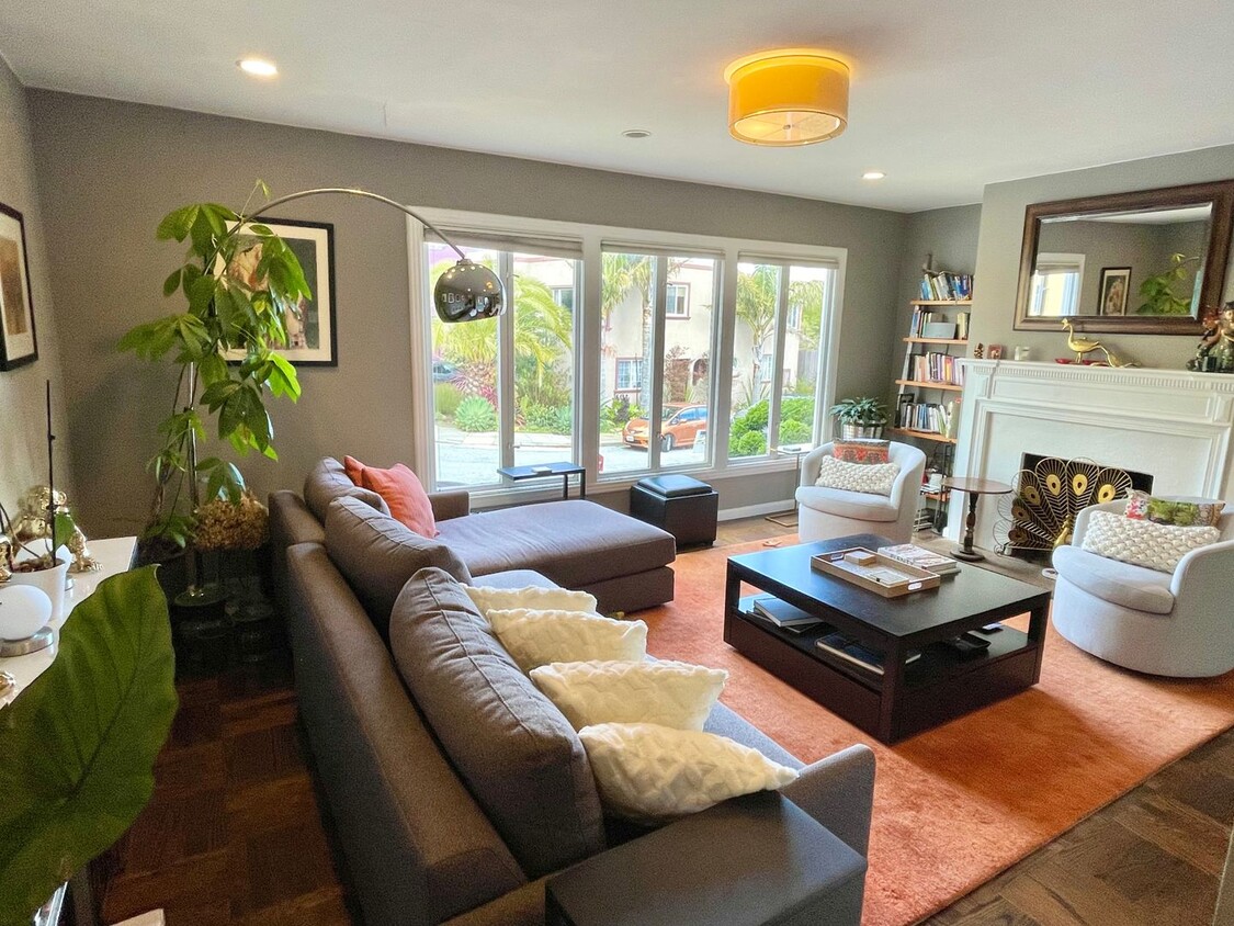 Foto principal - Miraloma Park Spacious, Beautiful, Remodel...