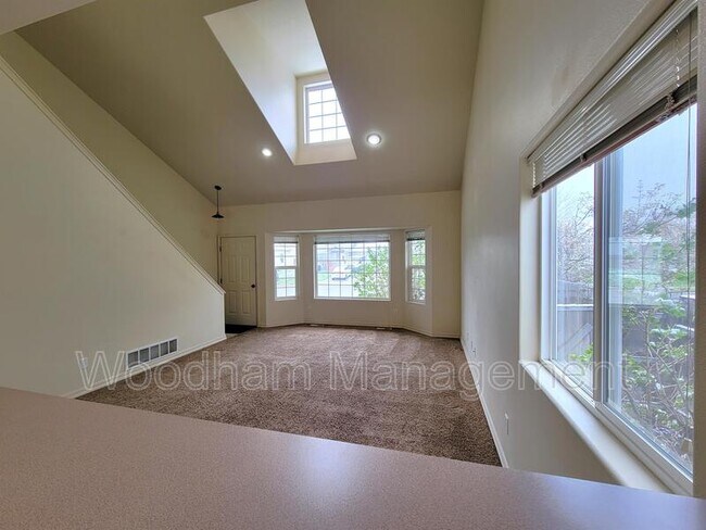 Foto del edificio - 3511 Laredo Dr