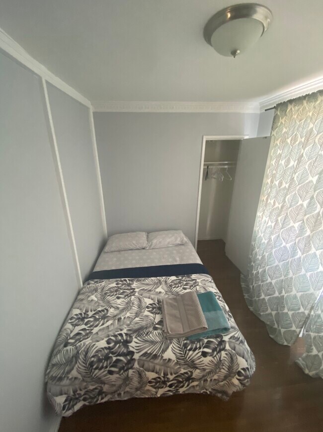 Foto del edificio - 1118 N Berendo St
