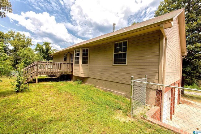 Building Photo - 7770 Old Bradford Rd
