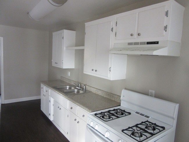 Building Photo - 17932 Aberdeen Ln