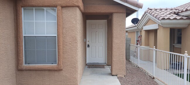 Building Photo - 6569 Elk Creek Ln