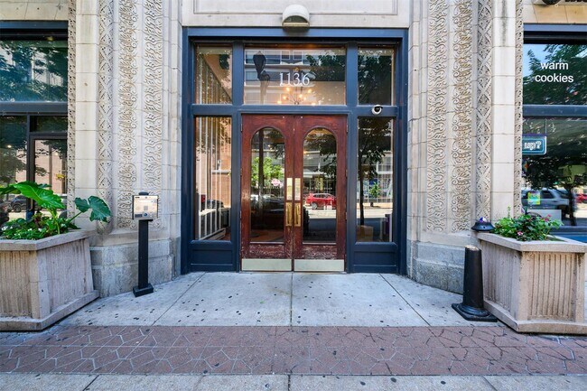 Foto del edificio - 1136 Washington Ave