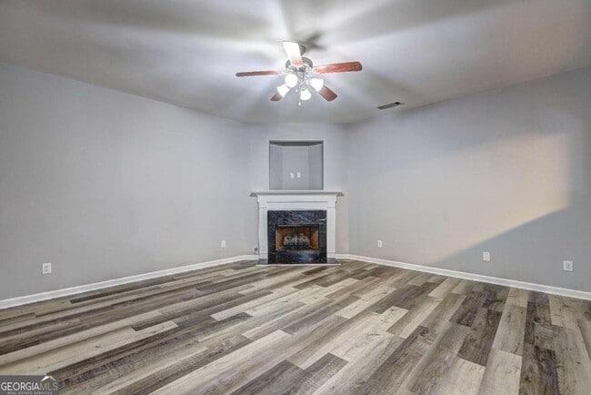 Building Photo - 118 Meeting Pl Rd