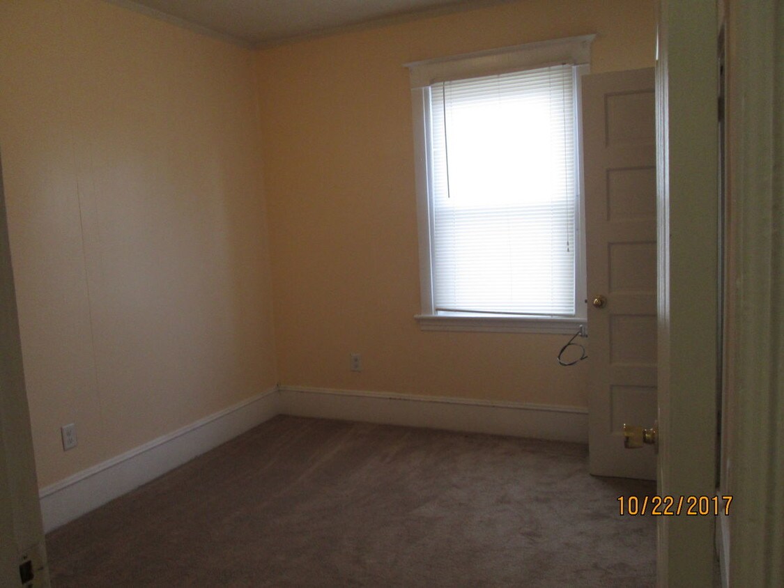 Primary Photo - 263 2nd St