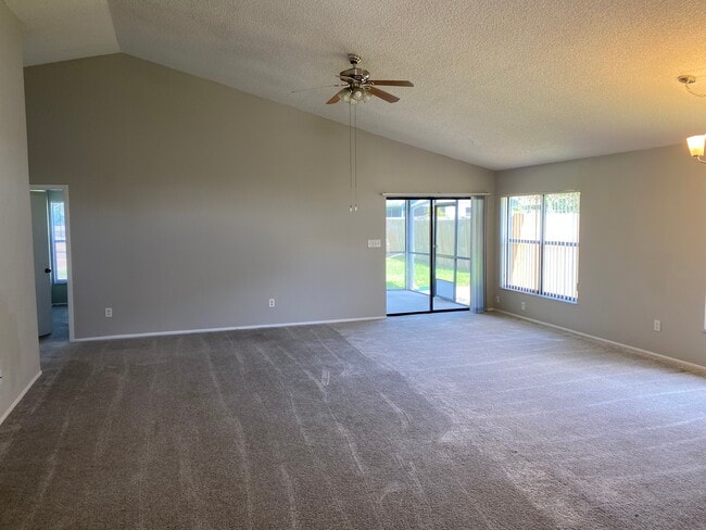 Building Photo - 5601 Deepdale Dr