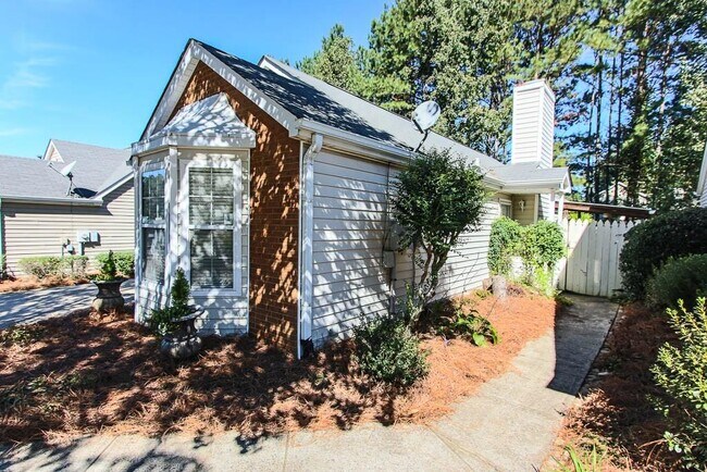 Building Photo - 2745 Highland Ridge NW