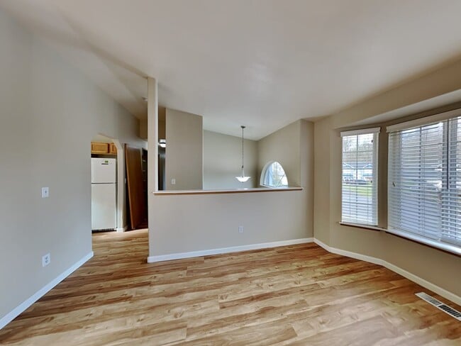 Building Photo - 14015 80th Avenue Ct E
