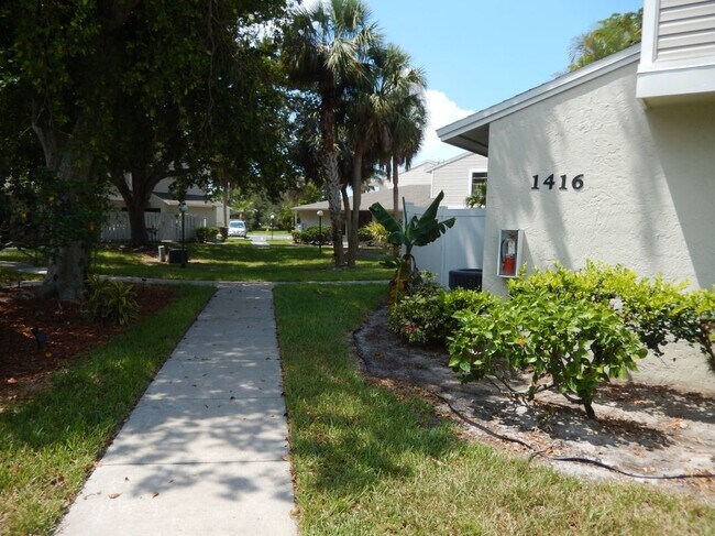 Foto del edificio - 1416 SW 50th St