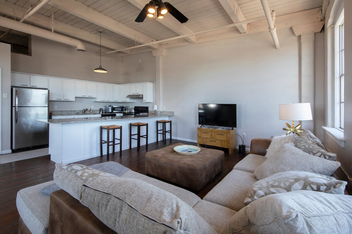 GoodallBrown Lofts Apartments in Birmingham, AL