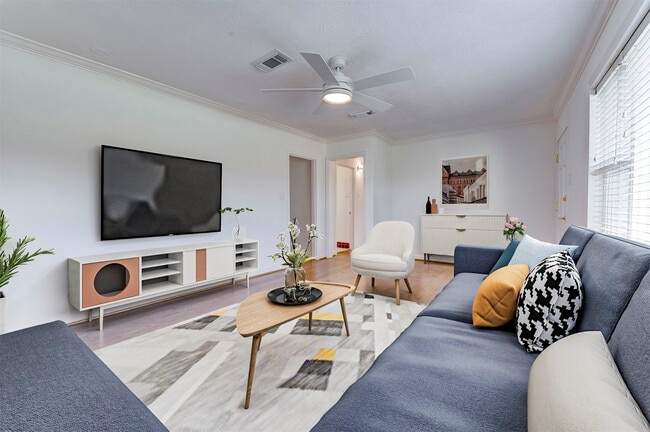 Foto del edificio - 1806 Gardenia Dr