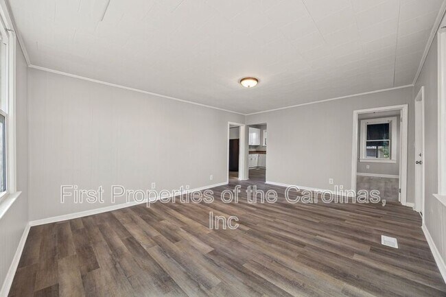 Foto del edificio - 1127 W 5th Ave