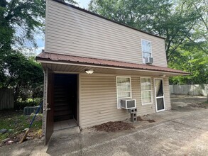 Building Photo - 2508 11th Ct