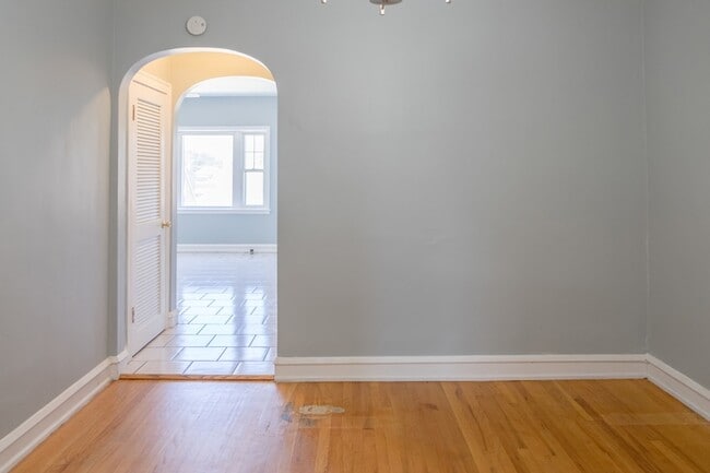Building Photo - 5445 W 64th St