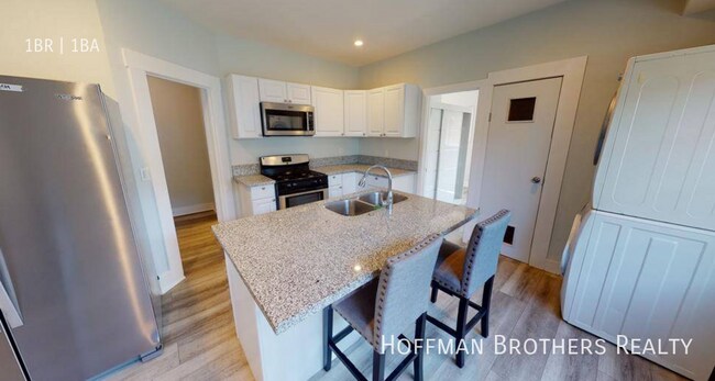 Foto del edificio - 1334 S Catalina St