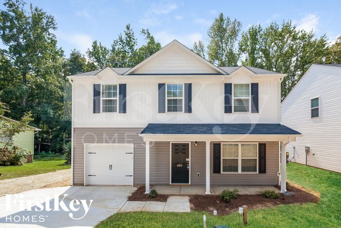 Primary Photo - 4011 Maderia Dr NW