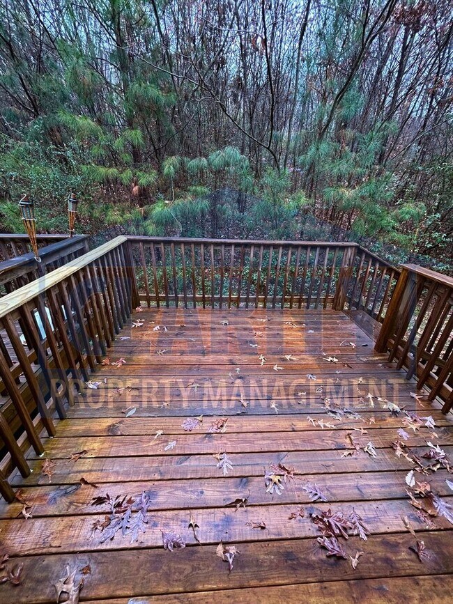 Foto del edificio - Two bedroom apartment! Great location!