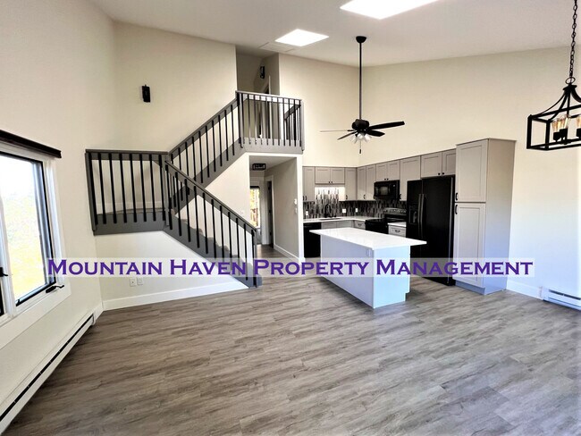 Building Photo - 30679 Sun Creek Dr