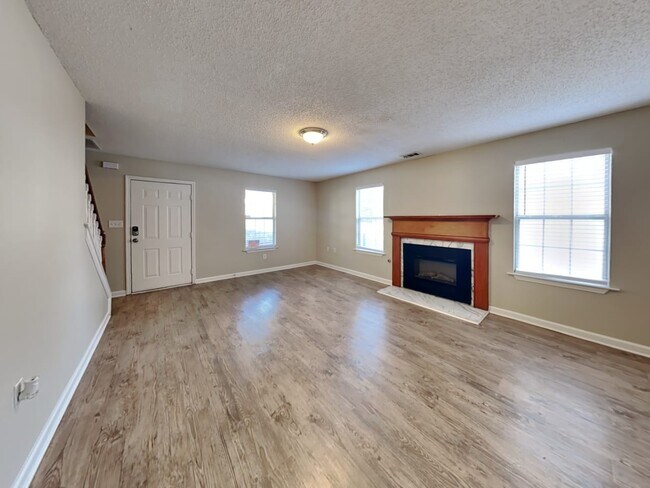 Foto del edificio - 1244 Redbud Ct