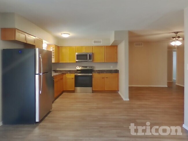 Foto del edificio - 8102 W Heatherbrae Dr