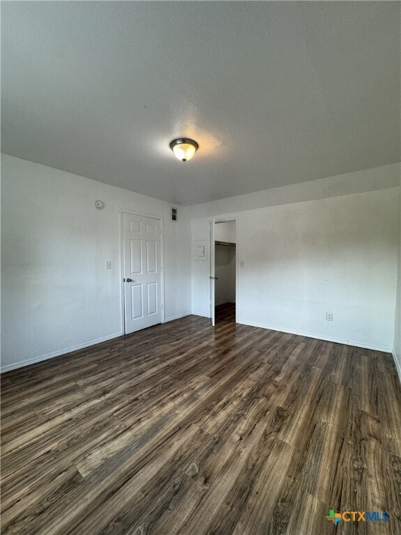 Foto del edificio - 416 E Dunn Ave