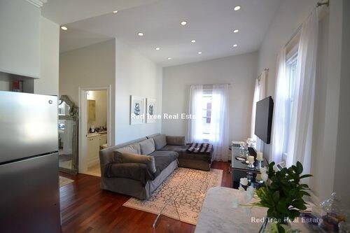 Foto del edificio - 42 Howell St
