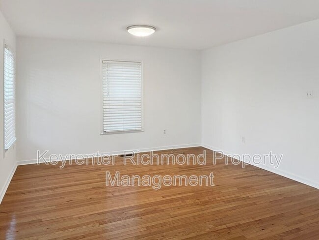 Photo - 1214 Bainbridge St House