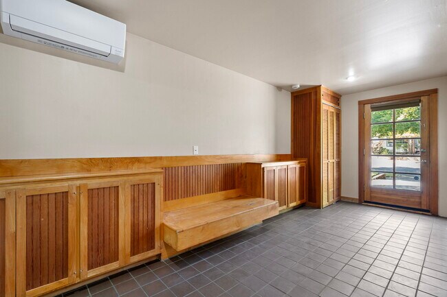 Foto del edificio - 1276 E 20th Ave